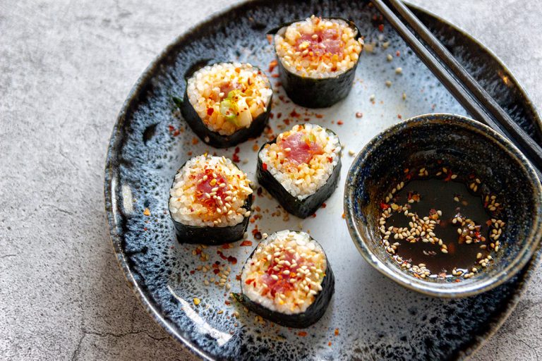 spicy tuna roll
