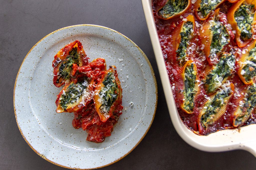 Gevulde pastaschelpen met spinazie en ricotta