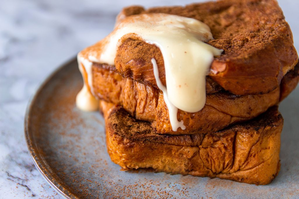 Cinnamon roll wentelteefjes van brioche