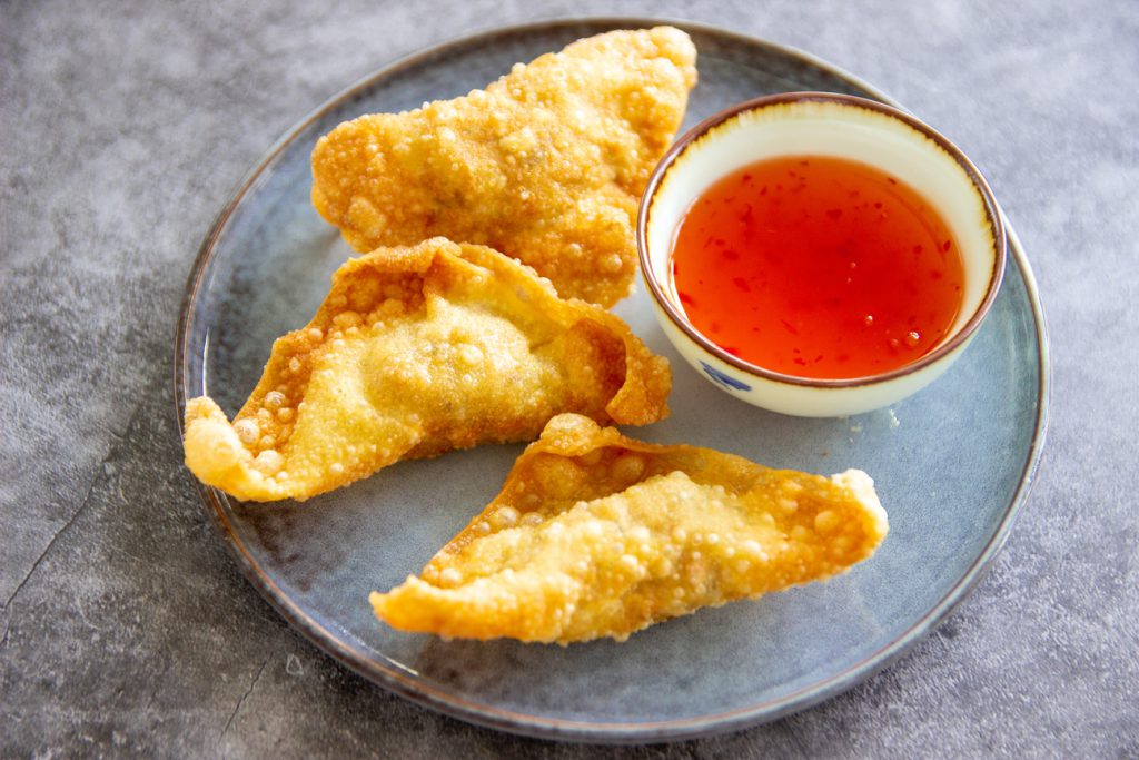 Gefrituurde dumplings uit De Bijbel van de Thaise Keuken