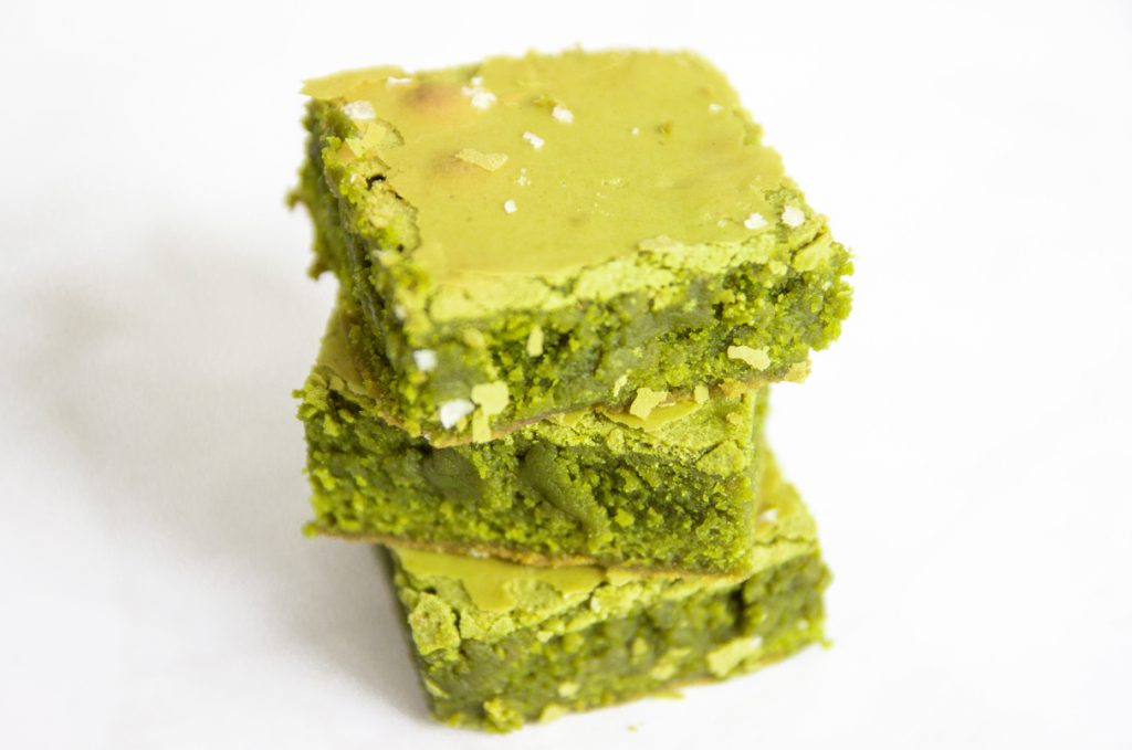Witte chocolade matcha brownie